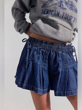 Free People/We the Free Croquet Denim Shorties in Mid Indigo Size XS. NWT